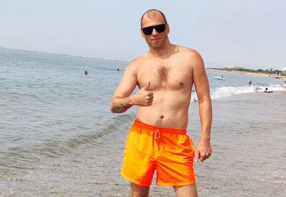  ,   Sergei, 42 ,   ,   , c 