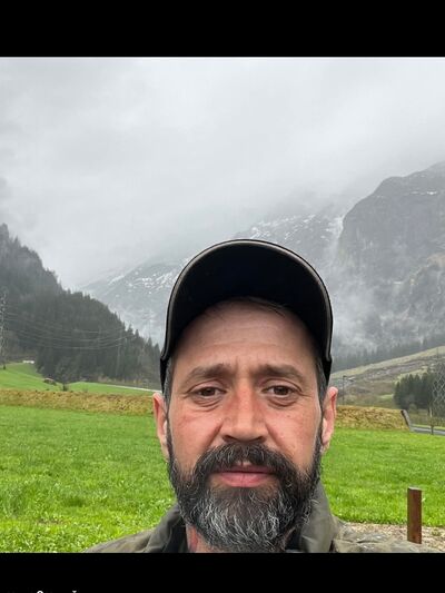  ,   Aleksandr, 42 ,   , c , 