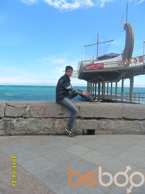  ,   Jack, 32 ,   