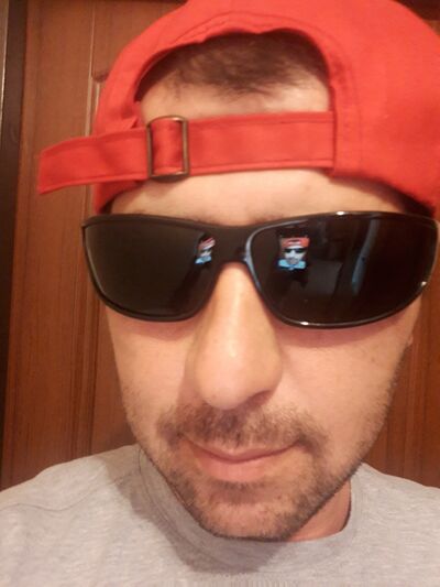  ,   Baha, 46 ,   