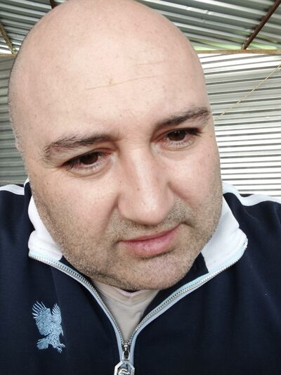  ,   Ruslan, 44 ,   c 