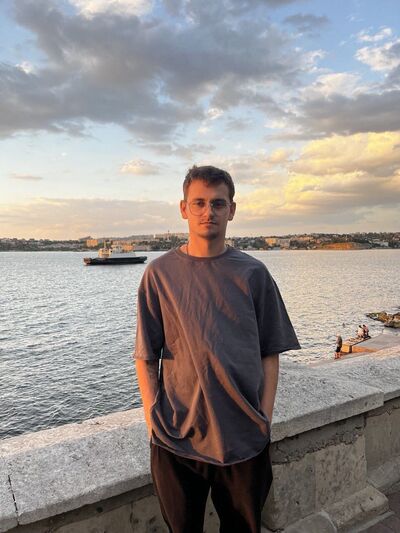  ,   Ivan, 21 ,   ,   