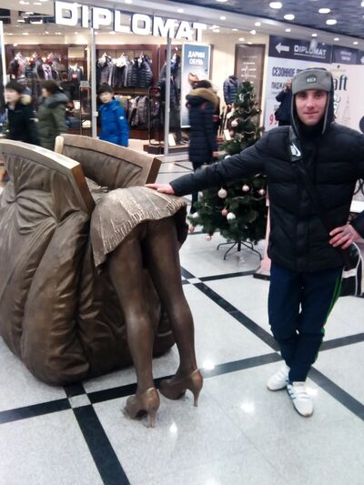  ,   Zhenya, 33 ,   ,   