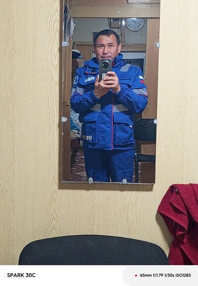  ,   Vladimir, 37 ,     , c , 