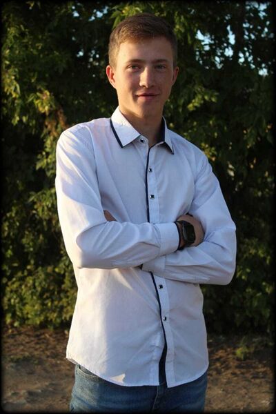 ,   Alexander, 21 ,     , c 