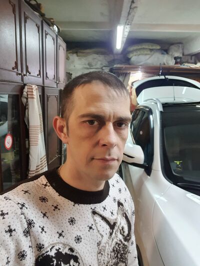  ,   Maxim, 38 ,   ,   , c 