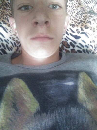  ,   Sasha, 32 ,   