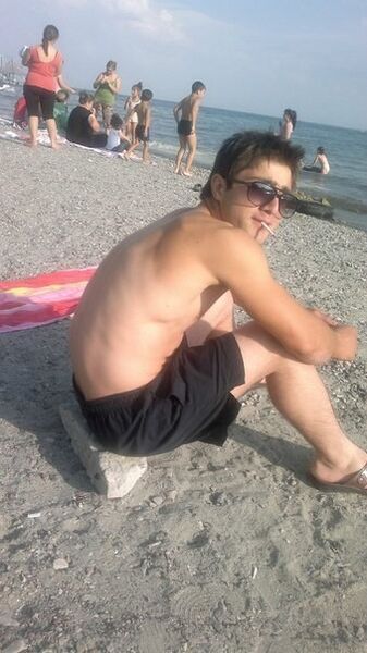  ,   Hayk, 32 ,   