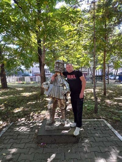  ,   Evrei, 43 ,   ,   