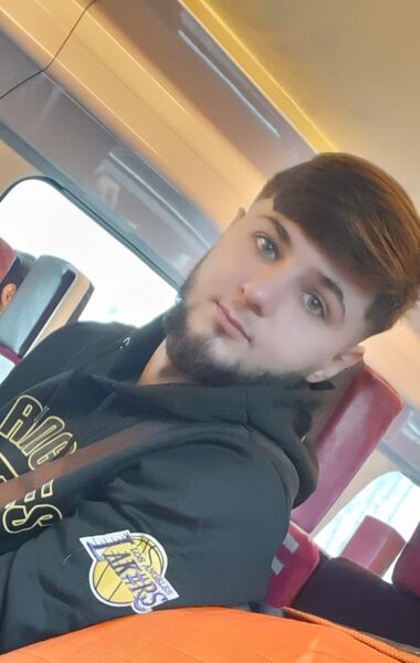  1er Arrondissement,   Alex, 25 ,   ,   