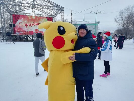  ,   Aleksandr, 41 ,   , 
