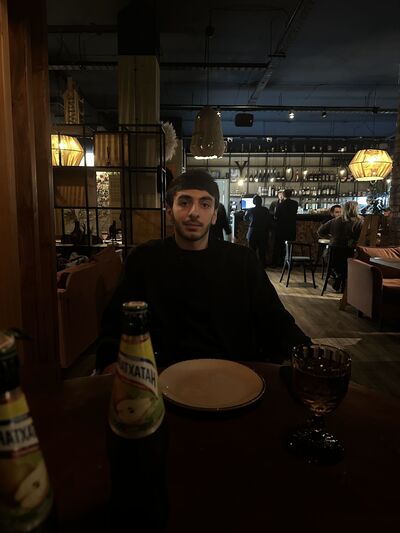  ,   Artur, 28 ,   ,   , c 