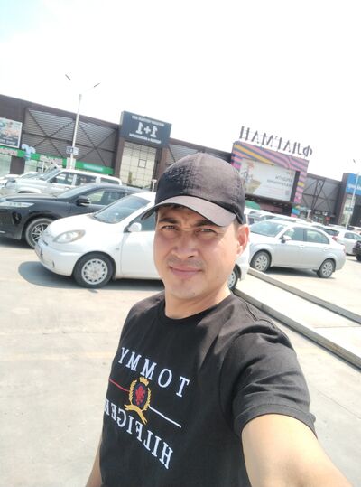  ,   Rovshen, 32 ,   ,   