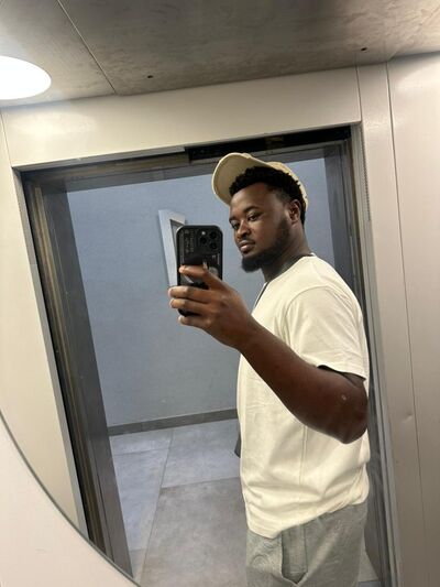  ,   Steve, 28 ,   ,   