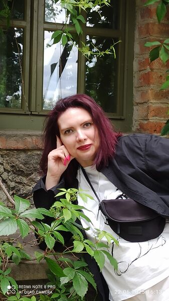  ,   Pani Oksana, 35 ,  