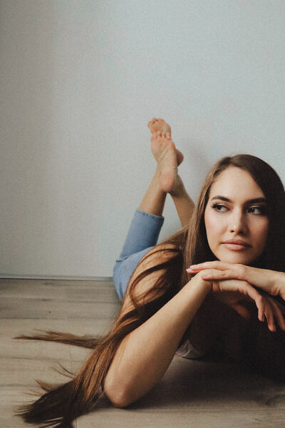  --,   , 33 ,     , c 