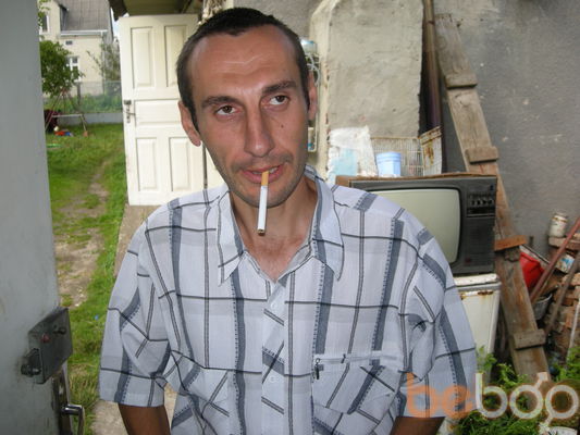  ,   Rostik, 46 ,   