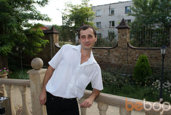  1945744  Petr, 47 ,    