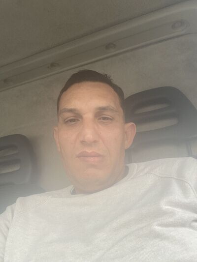  ,   Elyeis, 37 ,   ,   