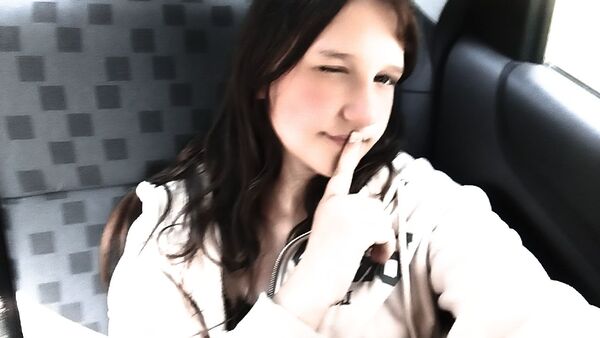  ,   Kira, 19 ,   ,   