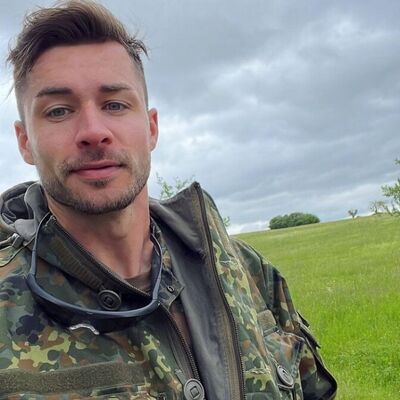  ,   Mark, 43 ,   ,   