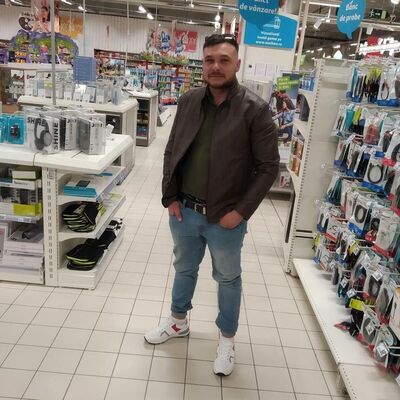  ,   Andreii, 27 ,   ,   
