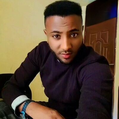  ,   Steve, 24 ,   ,   