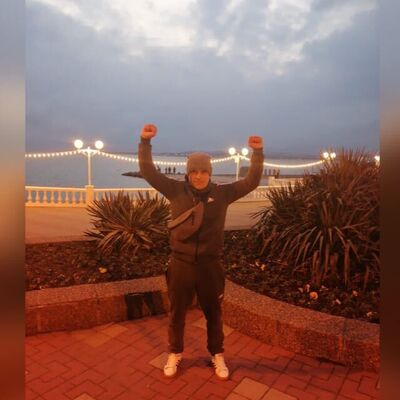 ,   Alex, 39 ,   