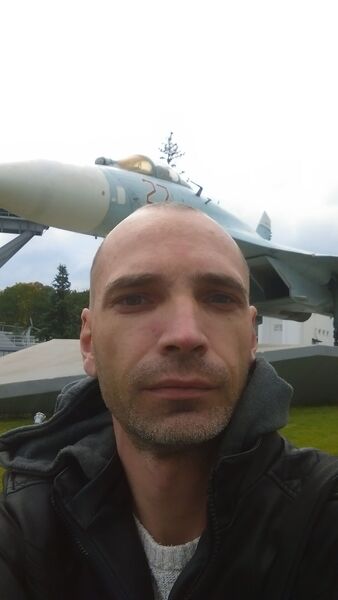  ,   Max, 44 ,   ,   , c 