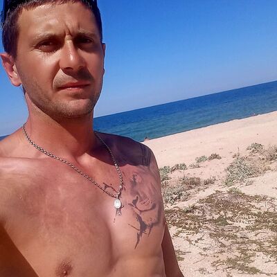  ,   Maxim, 33 ,   ,   , c , 