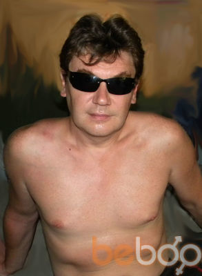  ,   Viktor, 61 ,  