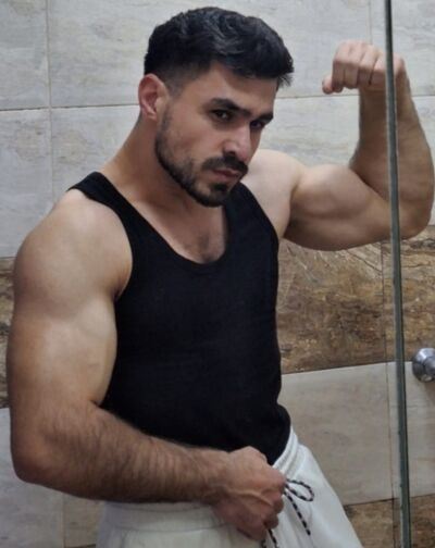  ,   Eli, 24 ,   ,   