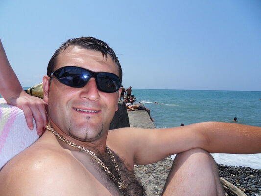 ,   Martin, 45 ,   
