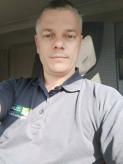  ,   Igor, 51 ,   ,   , c 