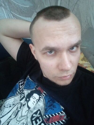  ,   Vlad, 32 ,   ,   