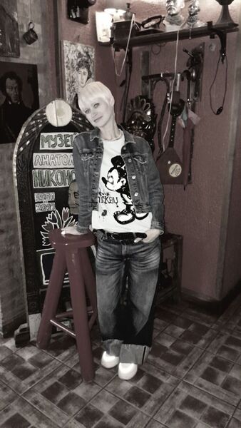  ,   Ekaterina, 37 ,   ,   