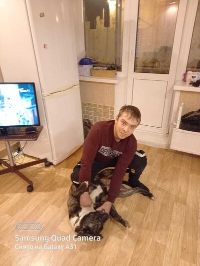  ,   Ivan, 28 ,  