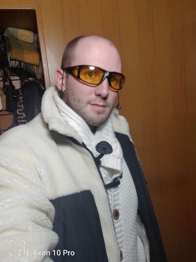  ,   Petr, 33 ,   ,   , c , 