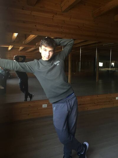  ,   Vova, 22 ,   ,   