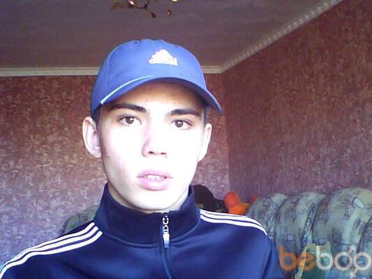  ,   Artem, 35 ,   