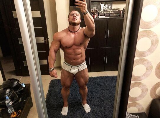  ,   ALEX G, 42 ,   ,   , c 