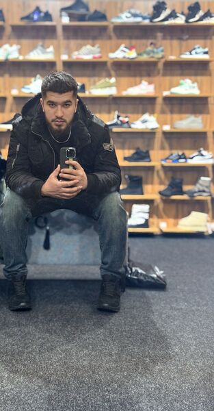  ,   Tahir, 27 ,   ,   