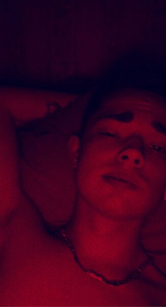  ,   Valentin, 21 ,   ,   