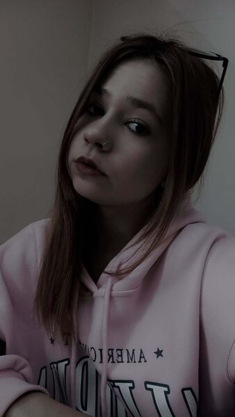  ,   Diana, 20 ,   c 