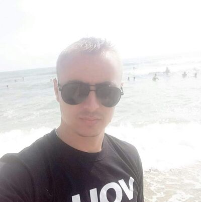  ,   Alex, 36 ,   ,   , c , 