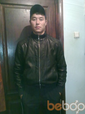  ,   Frans, 36 ,   