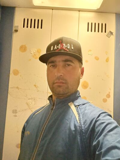  ,   Jamshed, 37 ,   ,   