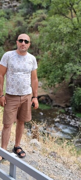  ,   Artur, 41 ,   , 