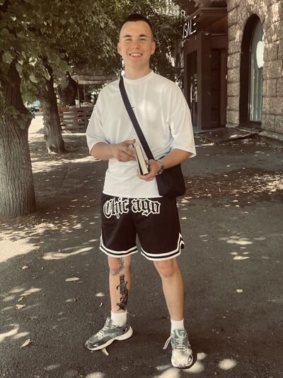  ,   Dima, 20 ,   ,   