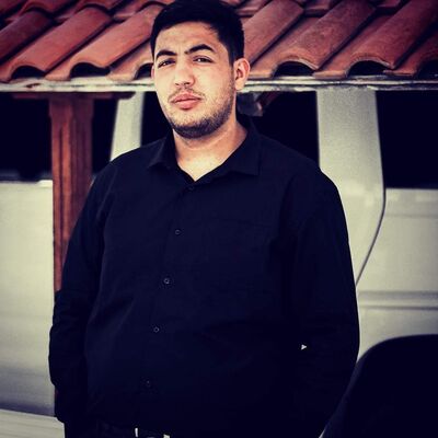  ,   Roland, 29 ,   ,   